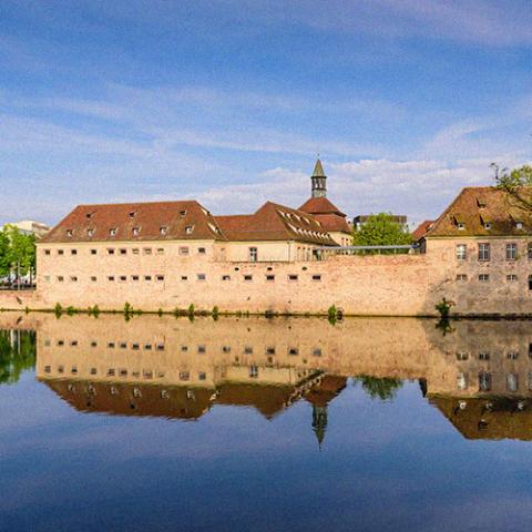 Vue extérieure des locaux strasbourgeois de l'INSP à Strasbourg